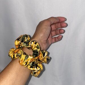 Medium Sunflower Handmade hair ties/ Scrunchy